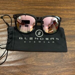 Blenders sunglasses
